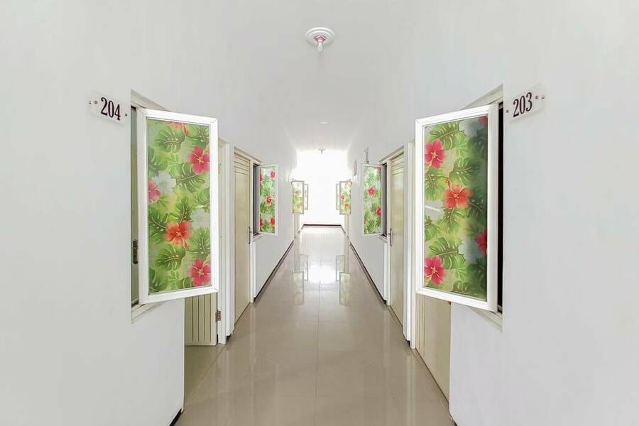 Homestay Bahari near Wisata Bahari Tlocor Sidoarjo