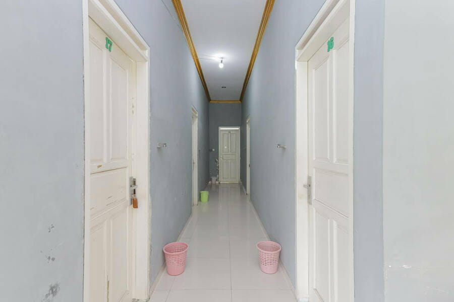 RedDoorz @ Villa Puncak Tidar