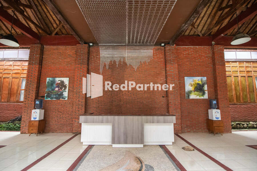 Djawata Resort & Gallery near Desa Wisata Kasongan Yogyakarta RedPartner