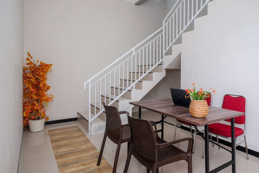 RedDoorz Syariah near Universitas Tidar Magelang