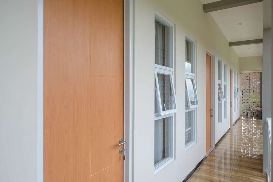 RedDoorz Syariah near Universitas Tidar Magelang