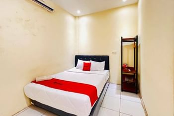 RedDoorz near Alun Alun Sidoarjo
