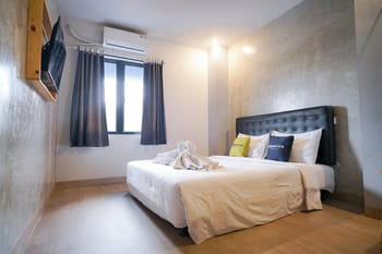 Urbanview Hotel Syariah De Umbrella Ciputat