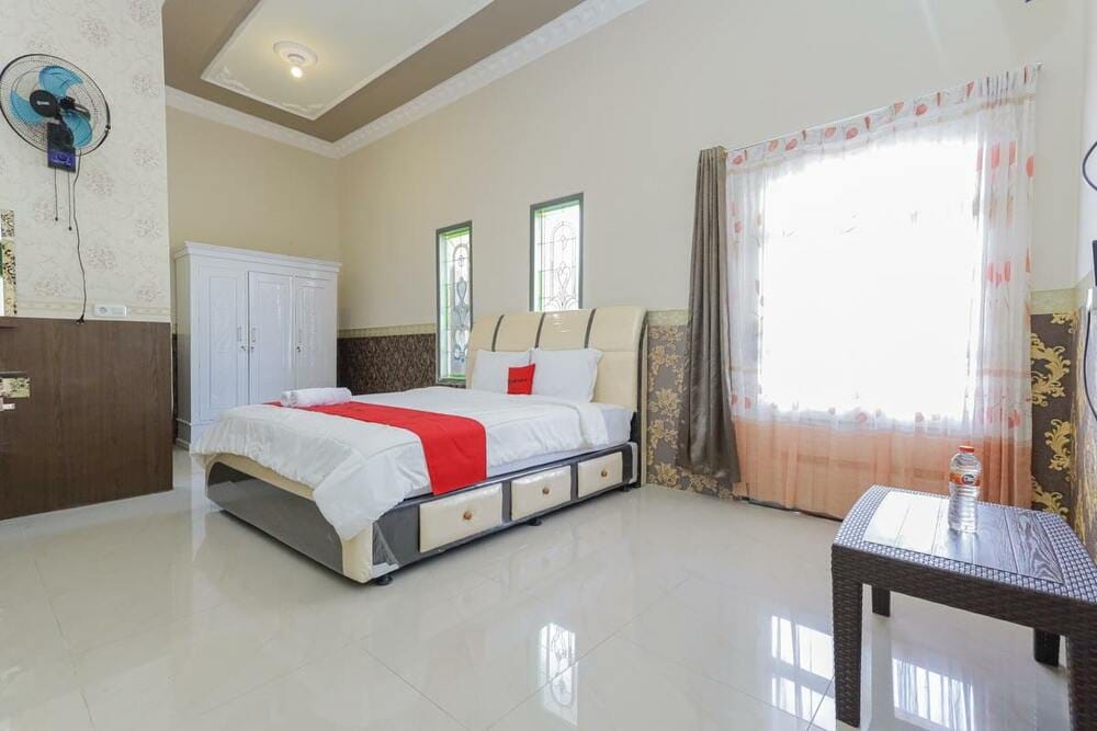 RedDoorz Premium