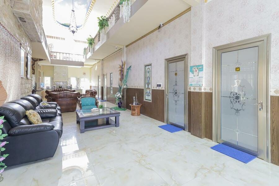 RedDoorz Plus @ Villa Bontes Batu