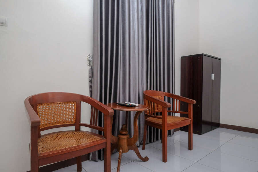 Urbanview Syariah Zidney 3 Salatiga by RedDoorz