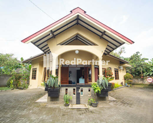 The Doctor Guest House Syariah RedPartner near Pakuwon Mall Yogyakarta