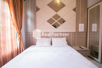 The Doctor Guest House Syariah RedPartner near Pakuwon Mall Yogyakarta