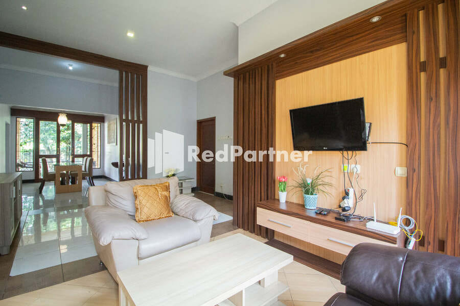 The Doctor Guest House Syariah RedPartner near Pakuwon Mall Yogyakarta