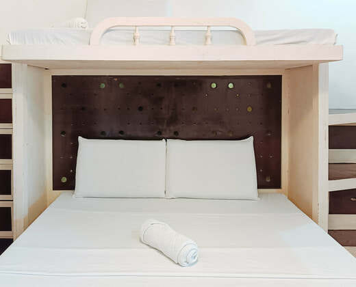 Hotel Elinas and Restaurant