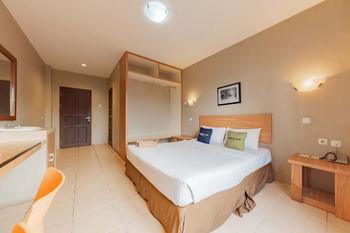 RedDoorz Plus @ Hotel Ulin Samarinda