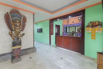 Urbanview Hotel Taman Suci Denpasar Bali