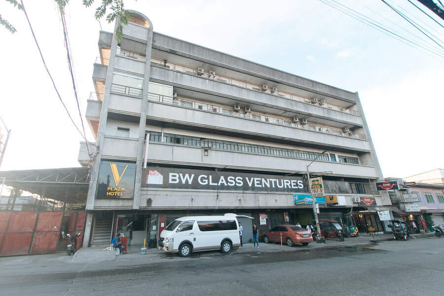 RedDoorz @ V Plaza Hotel Manila