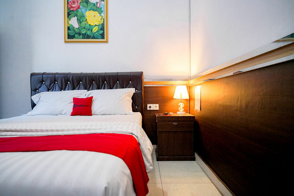 RedDoorz Room