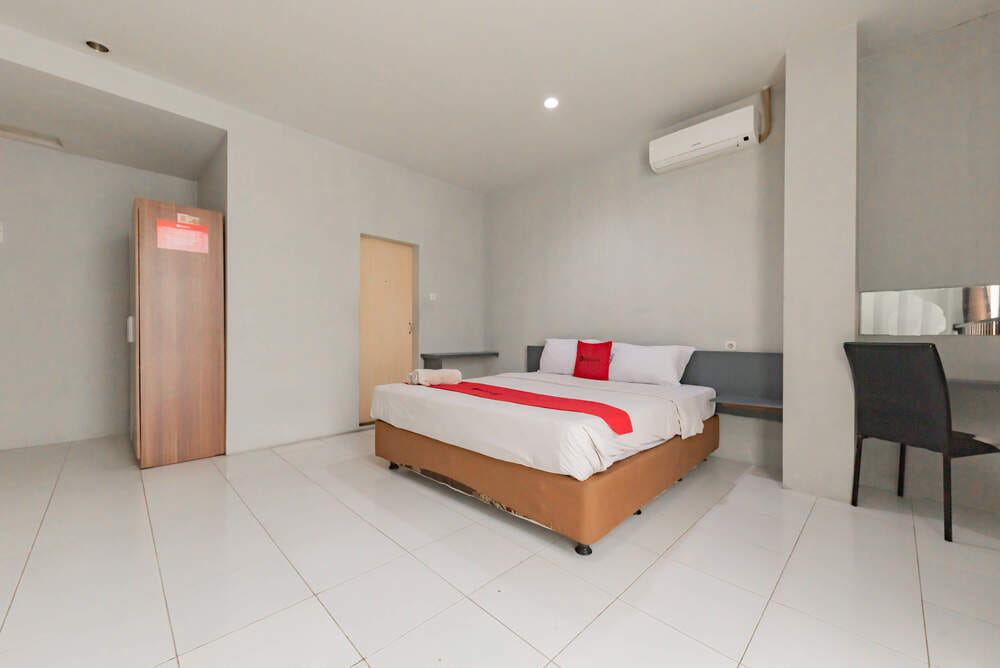 RedDoorz Suite