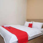RedDoorz Plus near UMS Solo 2
