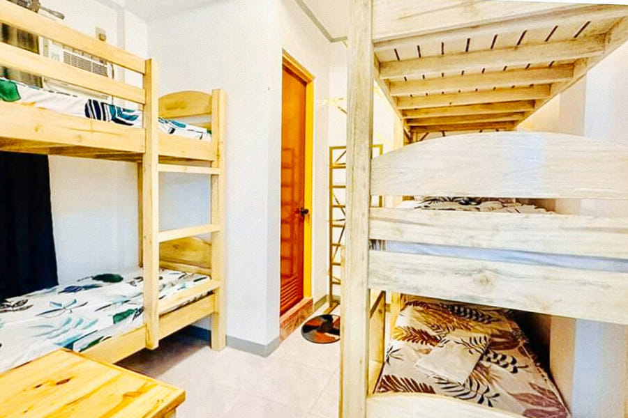 RedDoorz Plus @ Remarkable Hotel Alcala Pangasinan