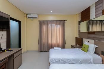 Urbanview Hotel WG Jimbaran Bali