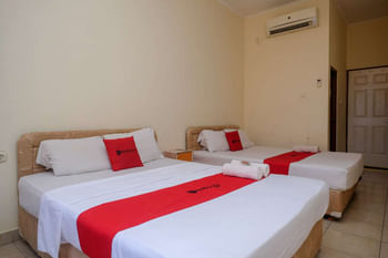 RedDoorz near RSUD Kandou Manado
