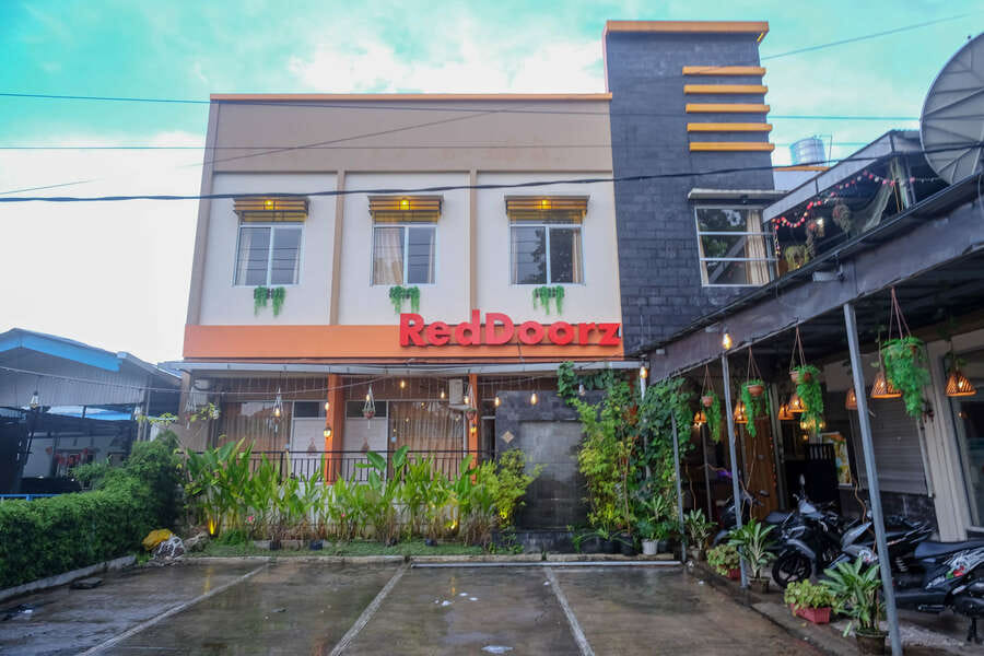 RedDoorz near RSUD Kandou Manado