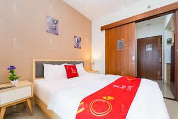 RedLiving Apartemen Grand Kamala Lagoon - Icha Rooms Tower Barclay South with Netflix