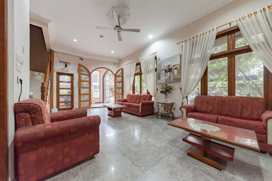 Urbanview Hotel Villa Surya Bandung