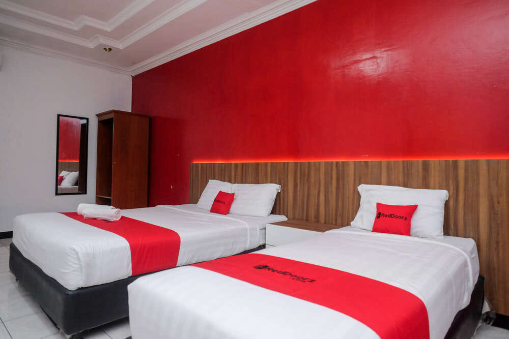 RedDoorz Family Room
