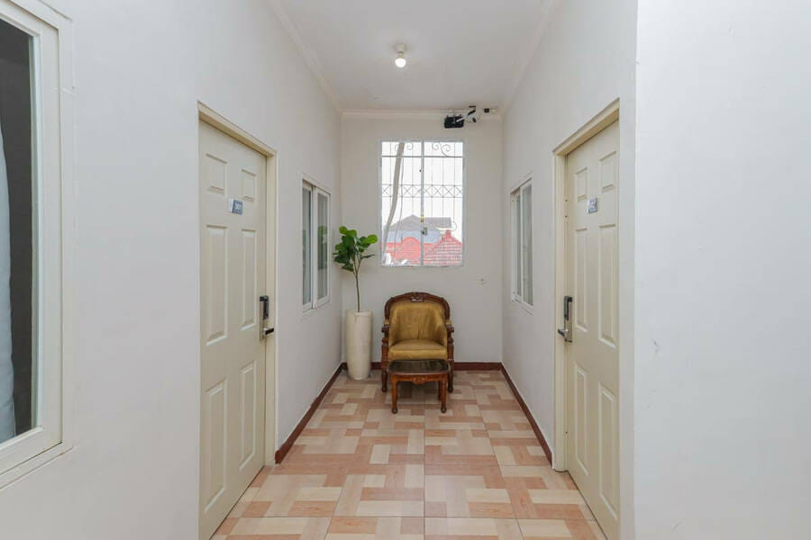 Urbanview Hotel Syariah Near Gelora Delta Sidoarjo