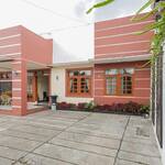 RedDoorz @ WR. Supratman Batu