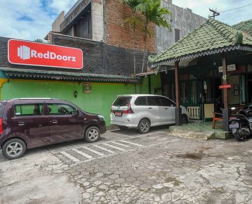 RedDoorz @ Mamagayo Inn Yogyakarta