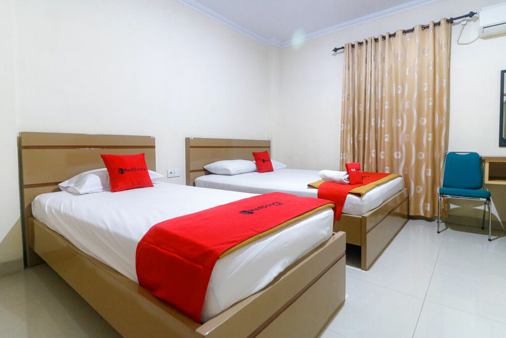 RedDoorz Family Room