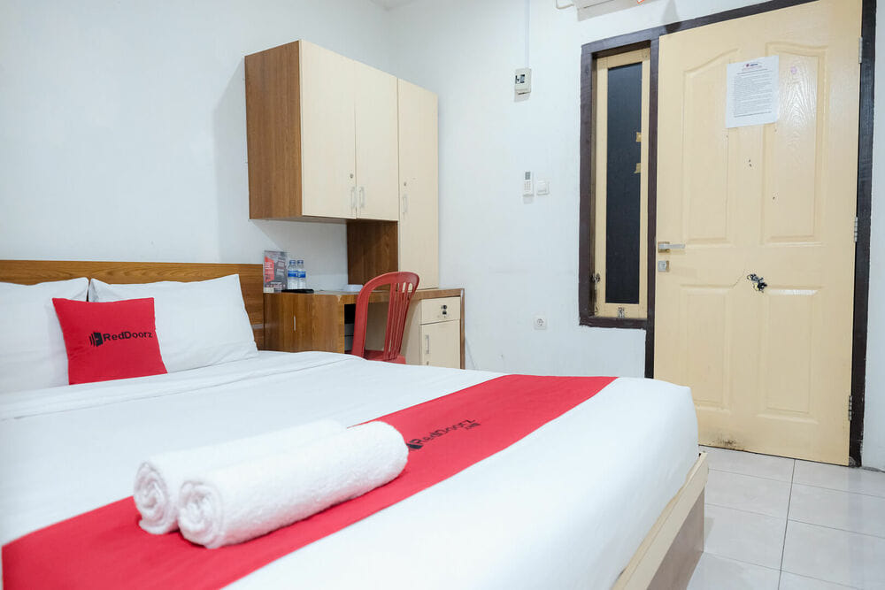 RedDoorz Room
