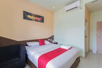 RedDoorz near Alun Alun Madiun