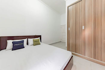 Urbanview Hotel Sabar Residence CSB Mall