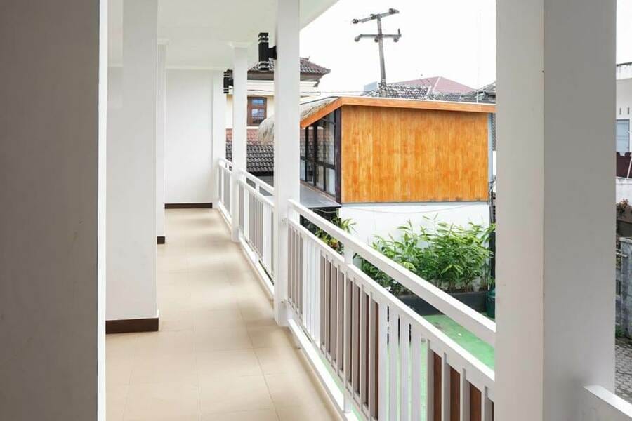 RedDoorz Syariah near RSUD Mataram Lombok 2