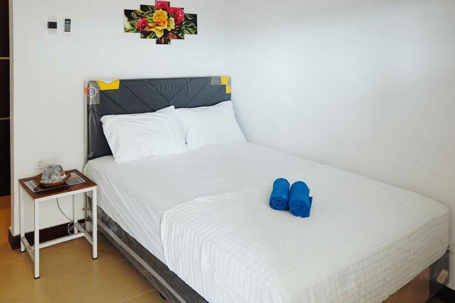 RedDoorz Syariah near RSUD Mataram Lombok 2