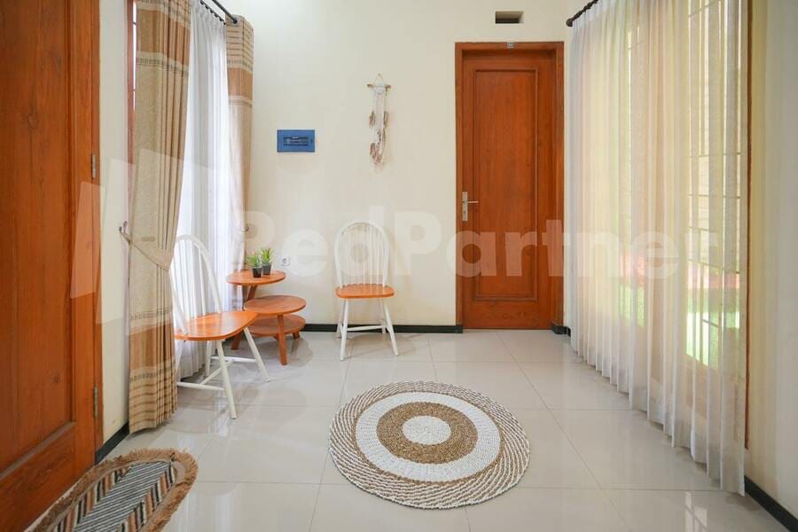 One & Quin Guest House Syariah