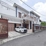 RedDoorz Syariah near Dago Pakar 2