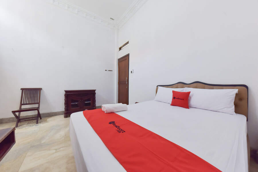 RedDoorz Syariah near Dago Pakar 2