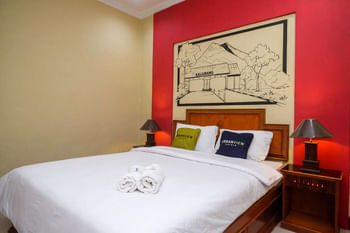 Urbanview Hotel Syariah Wisnugraha by RedDoorz