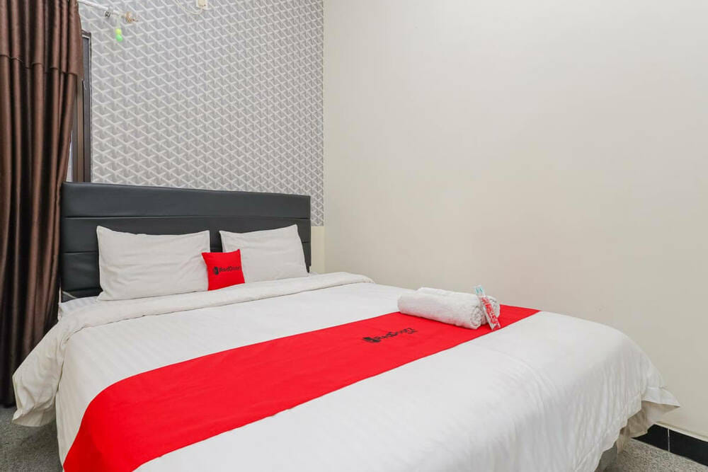 RedDoorz Suite