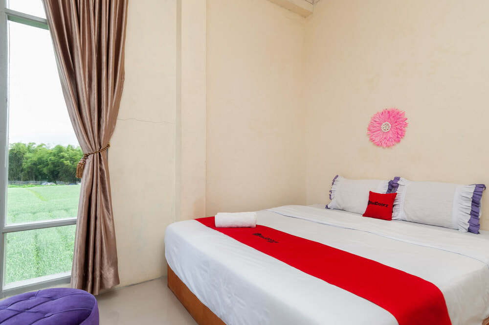 RedDoorz Suite