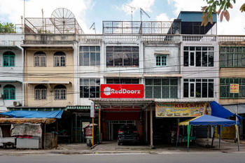RedDoorz Near RSUD Dr. Pringadi Medan 3