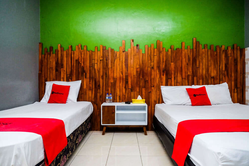 RedDoorz Family Room