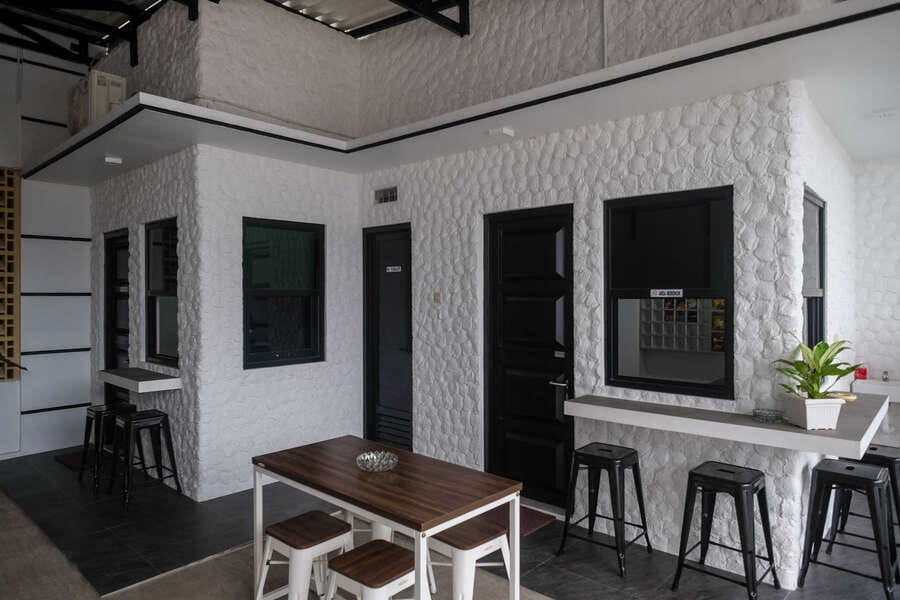 RedDoorz Syariah near Perempatan Kartasura