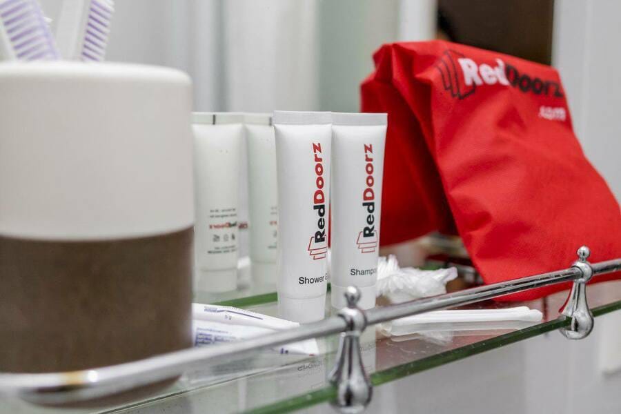 Reddoorz Syariah Near Kantor Pajak Telanaipura Jambi