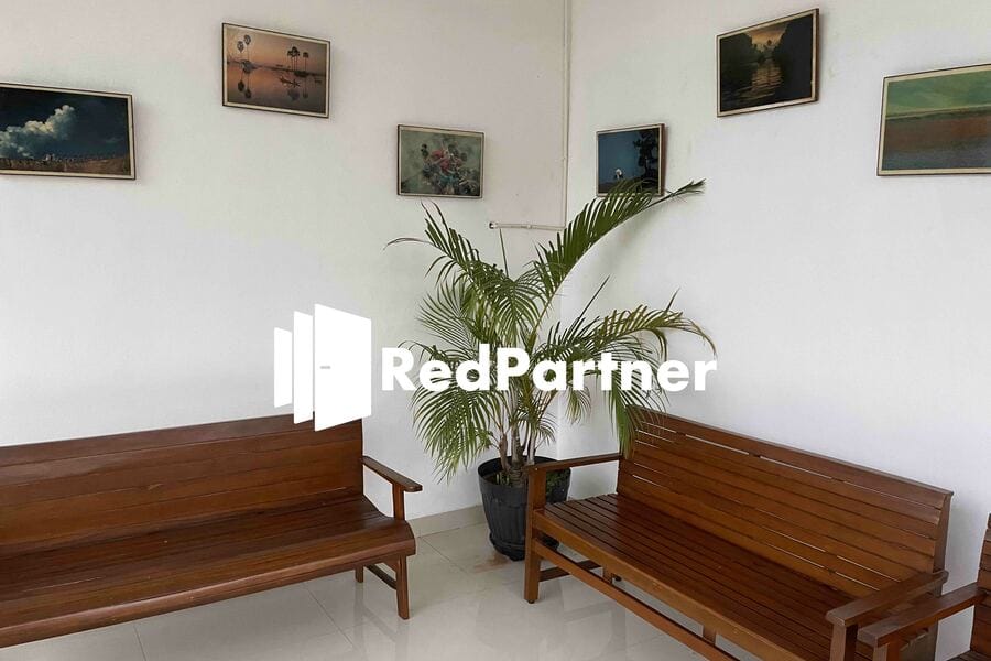Hotel Pusponjolo Syariah Semarang RedPartner