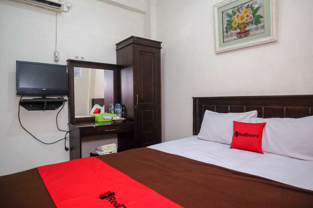 RedDoorz Room