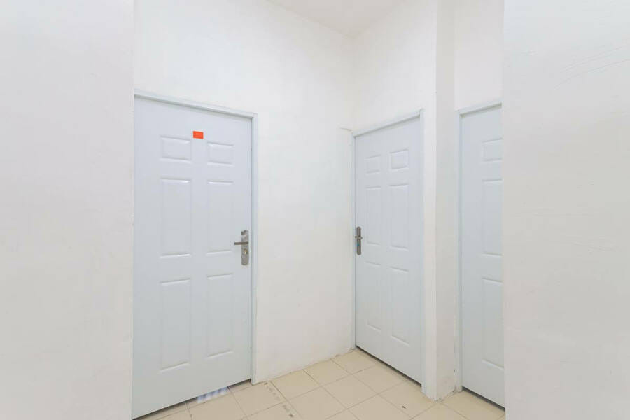 RedDoorz near Pasar Lama Serang