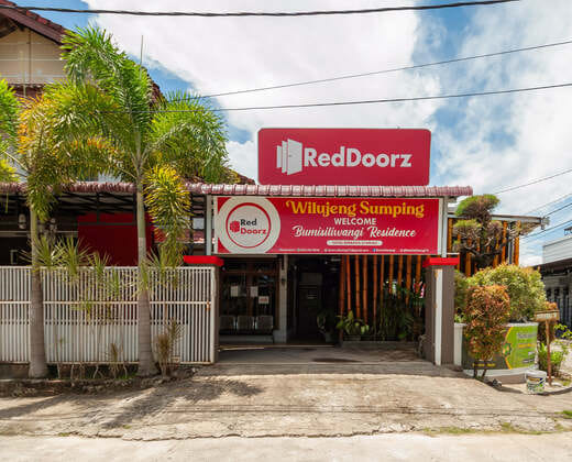 RedDoorz Syariah @ Bumi Siliwangi Residence Padang